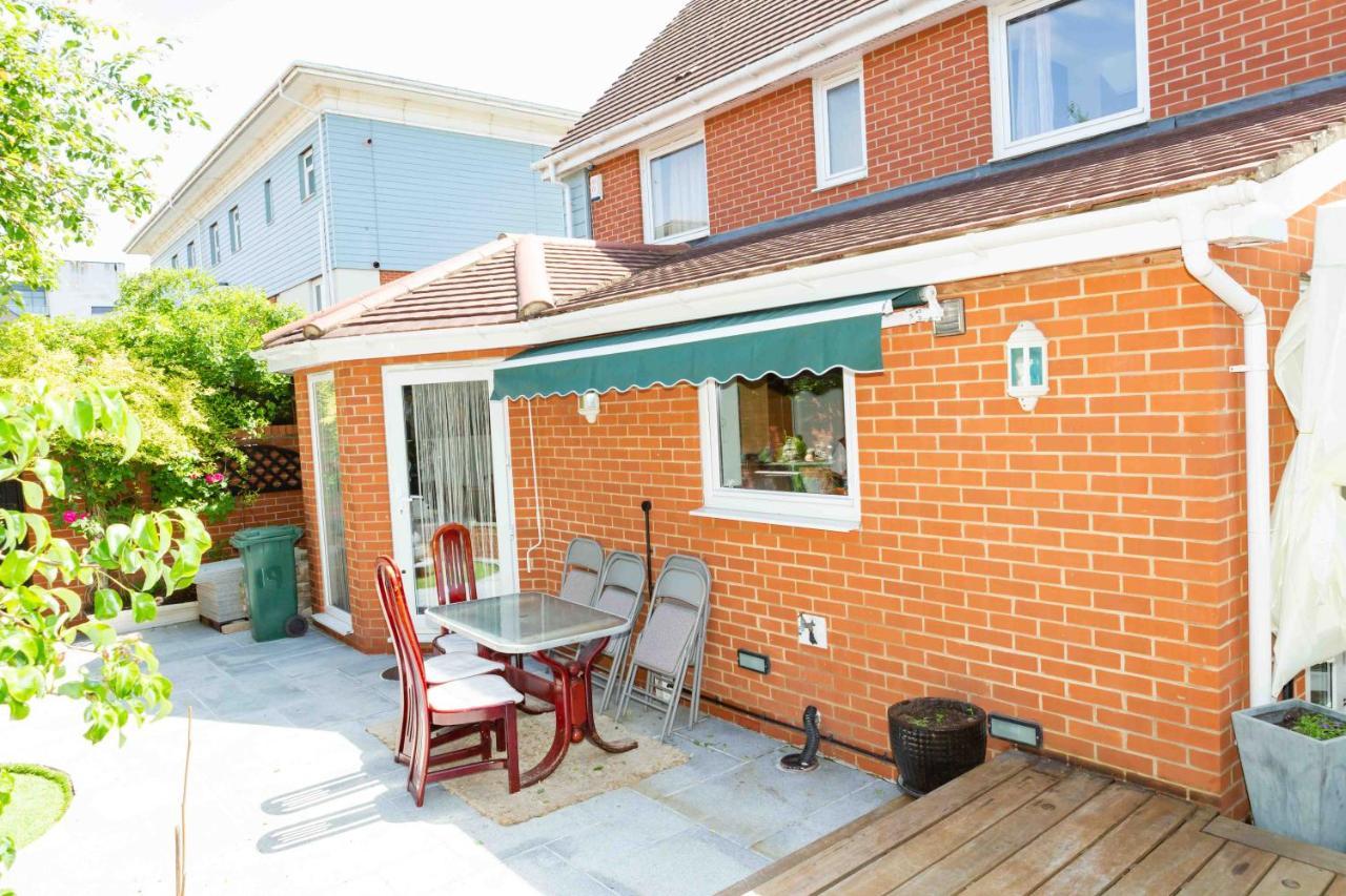 Heathrow Garden House - West Drayton, London - Benjamin Guest House Yiewsley Экстерьер фото