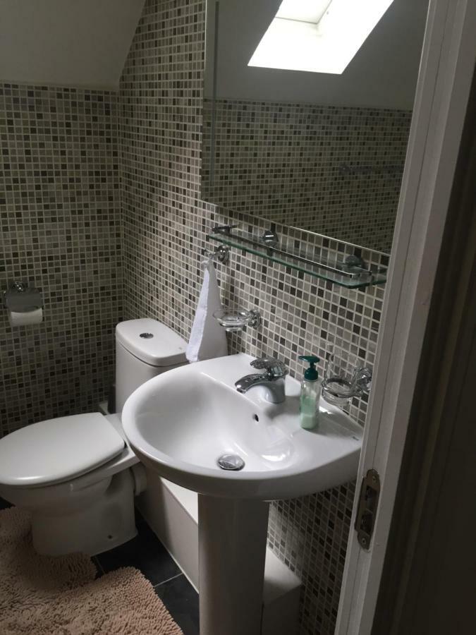 Heathrow Garden House - West Drayton, London - Benjamin Guest House Yiewsley Экстерьер фото